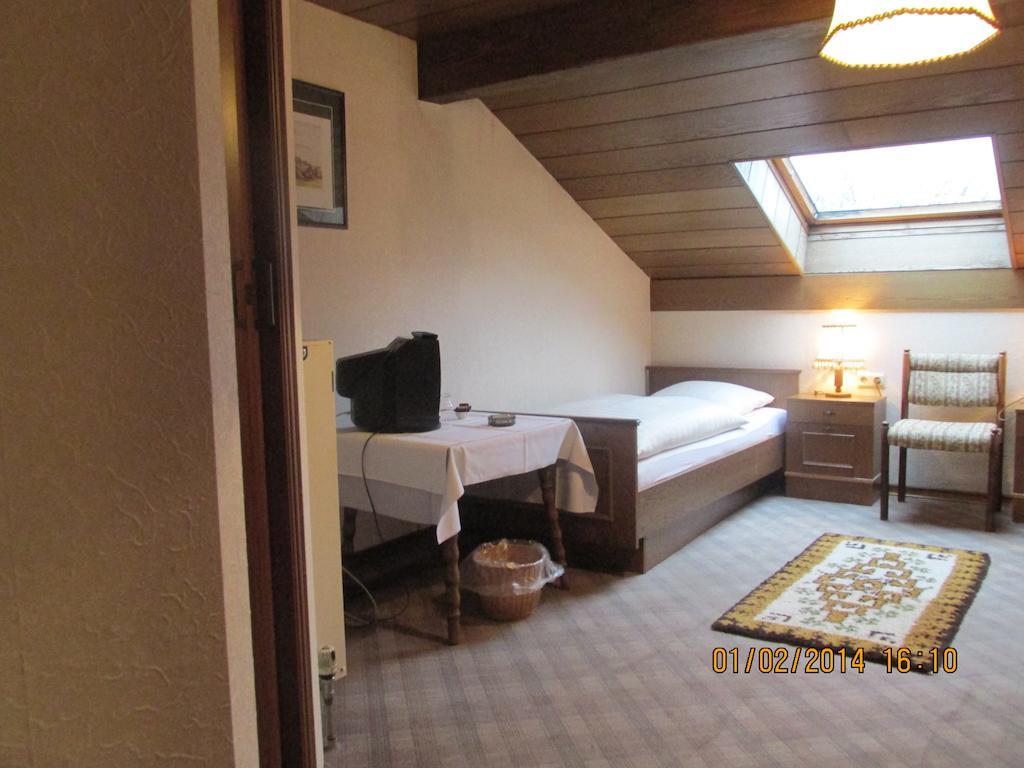 Hotel Schauenburg Tholey Room photo
