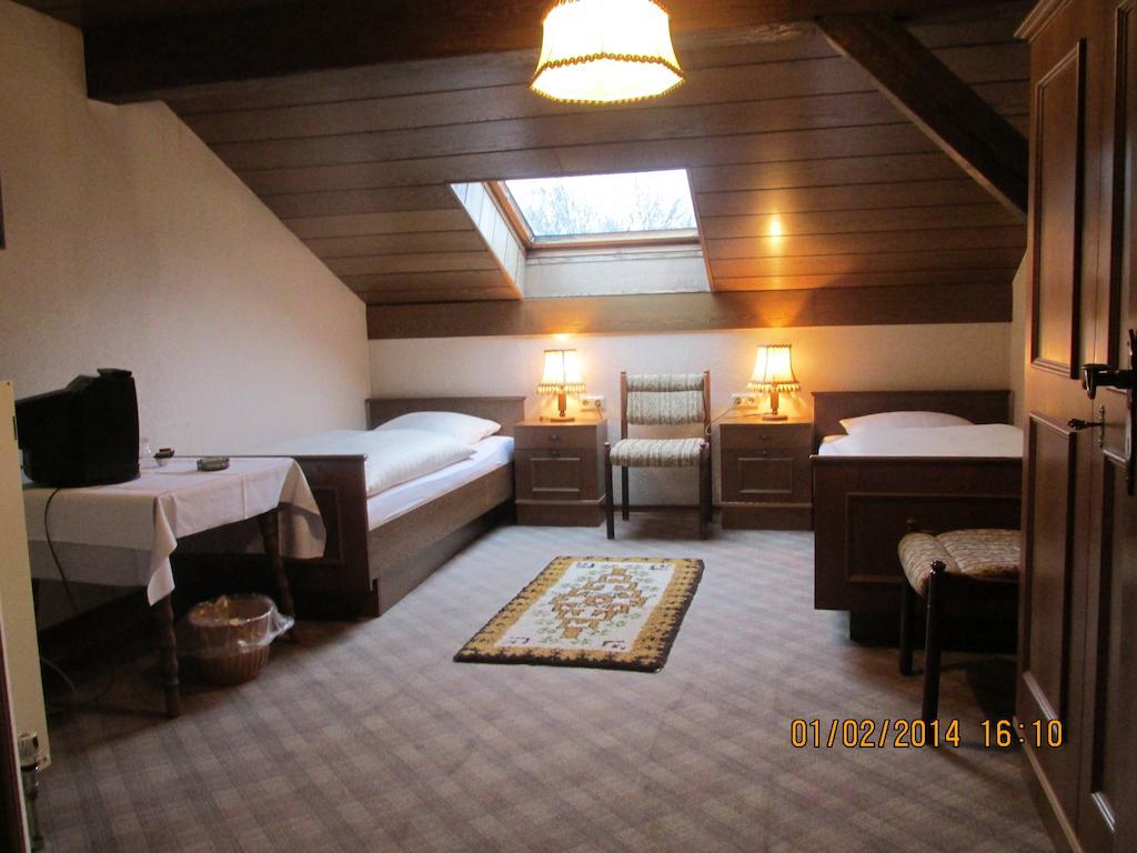 Hotel Schauenburg Tholey Room photo