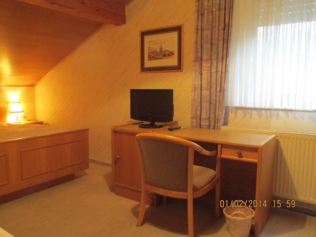 Hotel Schauenburg Tholey Room photo